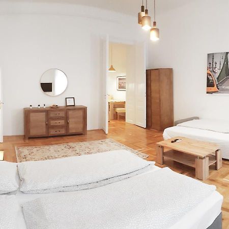 Luxury New Cozy Flat At Dob Street Nearby Gozsdu Court Apartment Budapest Bagian luar foto