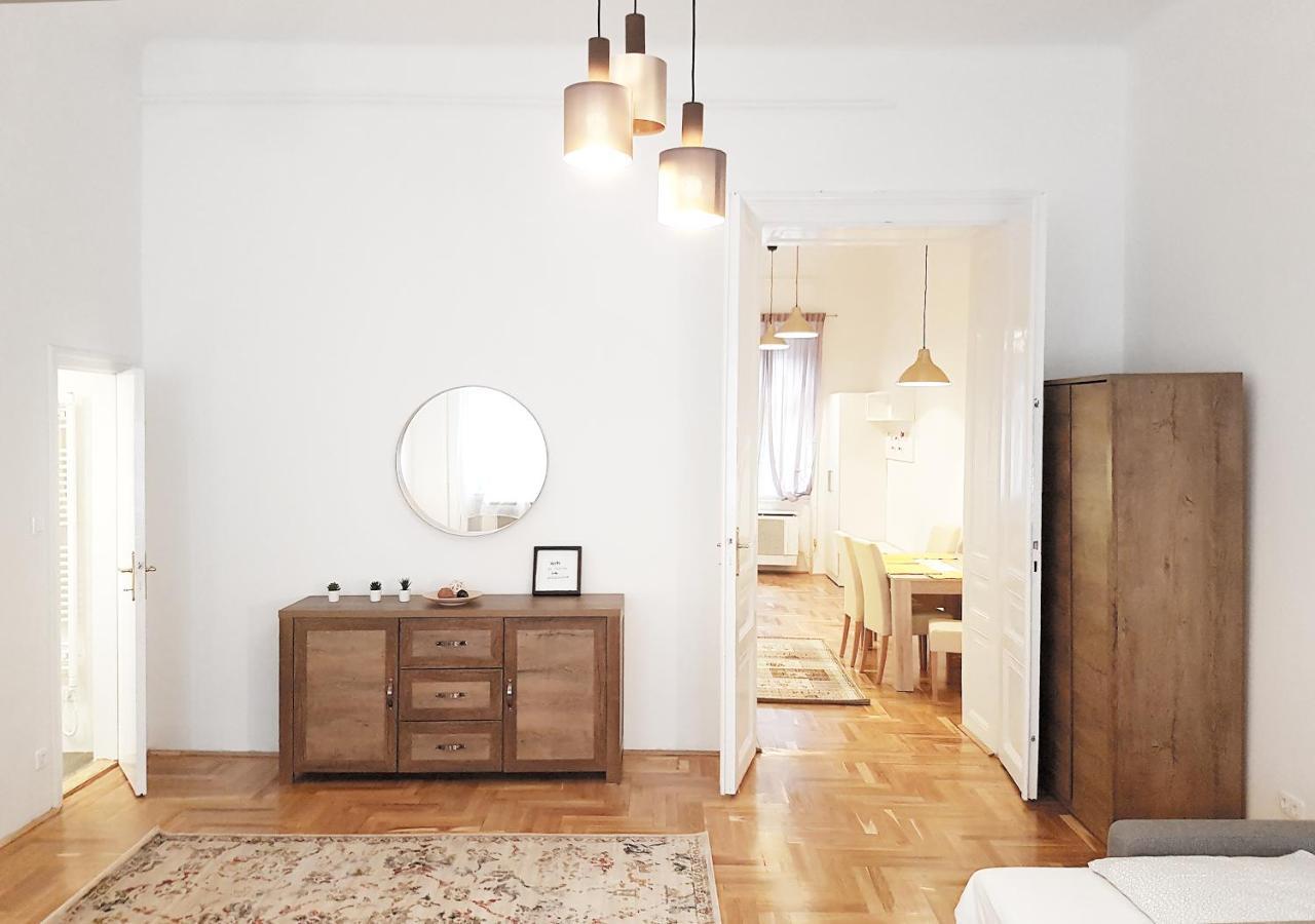 Luxury New Cozy Flat At Dob Street Nearby Gozsdu Court Apartment Budapest Bagian luar foto
