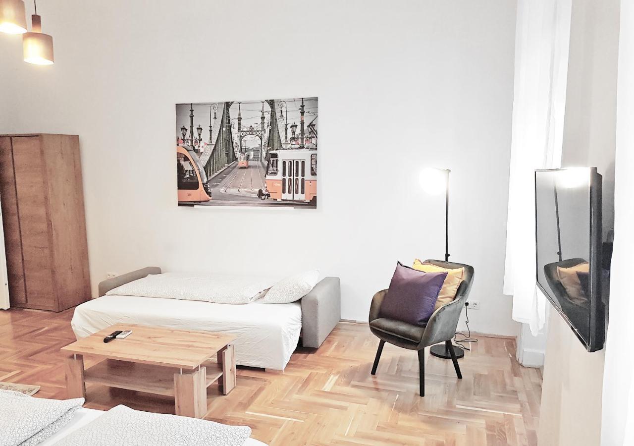 Luxury New Cozy Flat At Dob Street Nearby Gozsdu Court Apartment Budapest Bagian luar foto